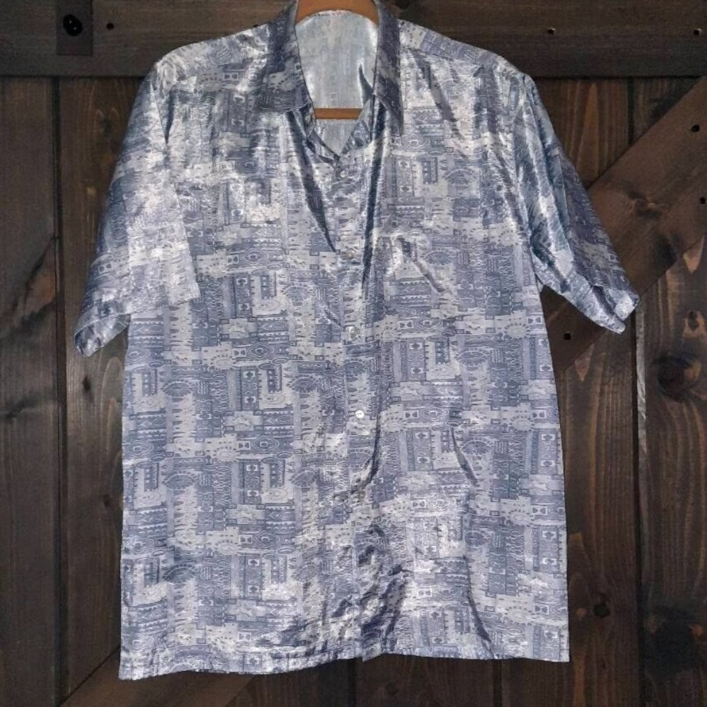 Mens Thai silk button down size M blue shirt